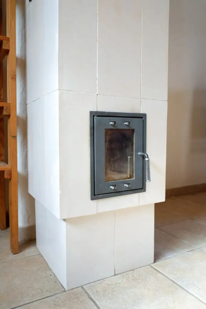 Ladenofen Walkertshofen | Ofenbau Paul Karl | Kachelofen