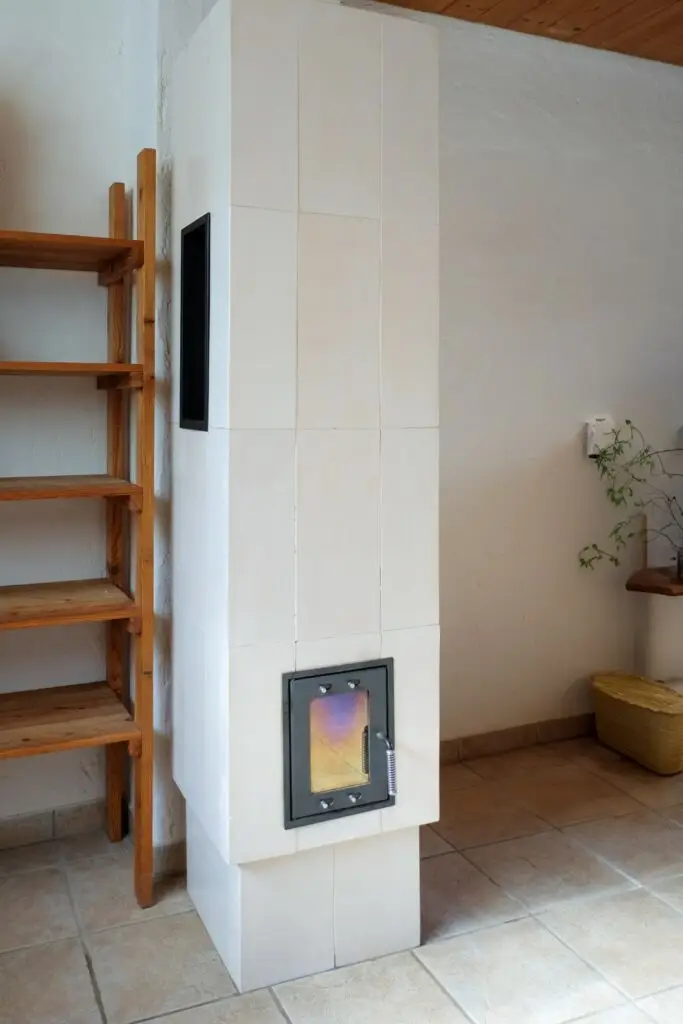 Ladenofen Walkertshofen | Ofenbau Paul Karl | Kachelofen